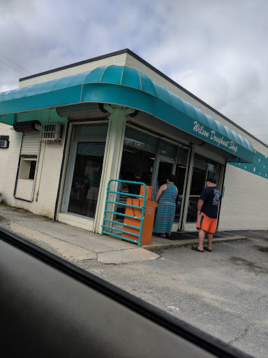 Donut Shop «Wilson Doughnut Shop», reviews and photos, 525 Tarboro Street Annex SW, Wilson, NC 27893, USA