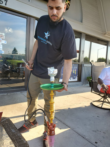 Tobacco Shop «Hollywood Smokes», reviews and photos, 6857 159th St, Tinley Park, IL 60477, USA