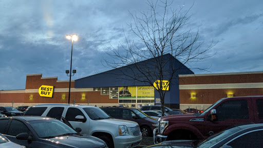 Electronics Store «Best Buy», reviews and photos, 5085 Shelbyville Rd, Louisville, KY 40207, USA