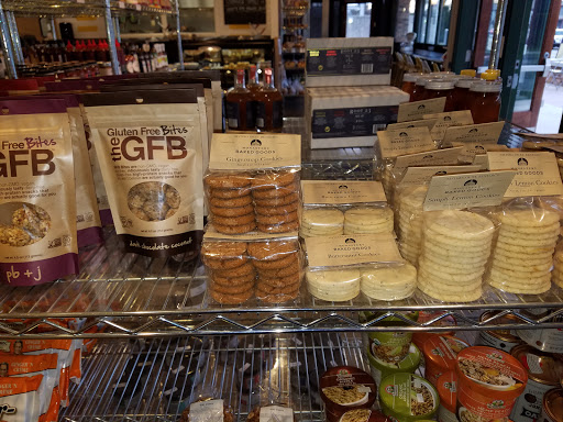 Gourmet Grocery Store «R2GO Specialty Market», reviews and photos, 1101 N College Ave, Indianapolis, IN 46202, USA