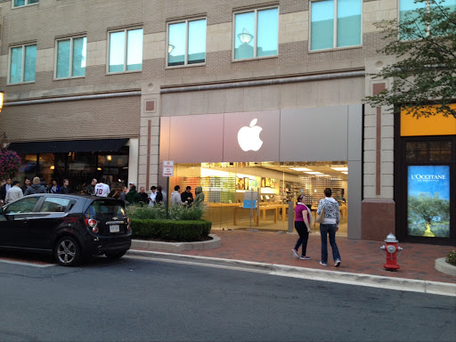 Computer Store «Apple Reston», reviews and photos, 11949 Market St, Reston, VA 20190, USA