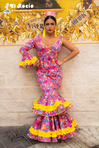 El Rocío | Trajes de Flamenca, Faldas de Baile y Zapatos de Flamenco