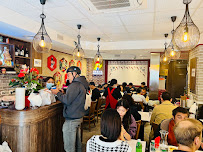 Atmosphère du Restaurant 川江号子 Saveur du Sichuan à Paris - n°9