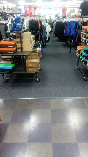 Sporting Goods Store «Big 5 Sporting Goods - McMinnville», reviews and photos, 2525 OR-99W, McMinnville, OR 97128, USA