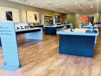 Cell Phone Store «Verizon», reviews and photos, 55 Westport Ave, Norwalk, CT 06851, USA