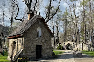 Kaplica Gąsieniców na Pęksowym Brzyzku, św. Andrzeja i św. Benedykta image