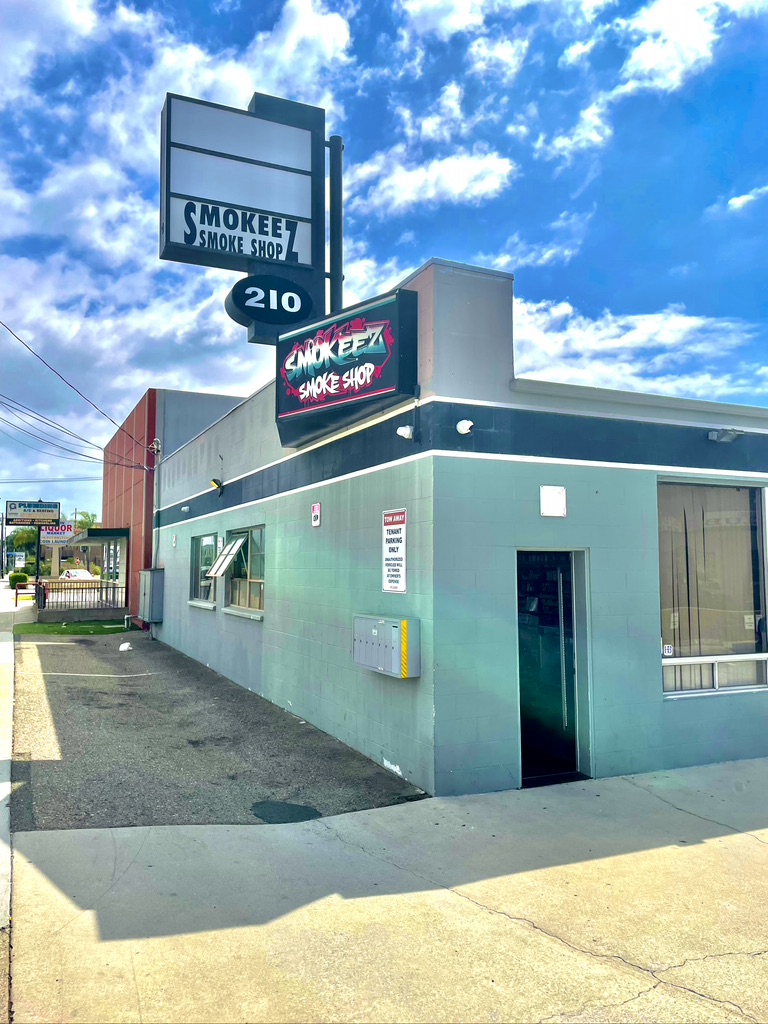 Smokeez Smoke Shop
