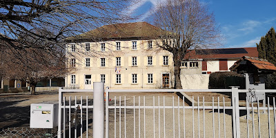 ÉCOLE SAINT-JOSEPH à Charavines