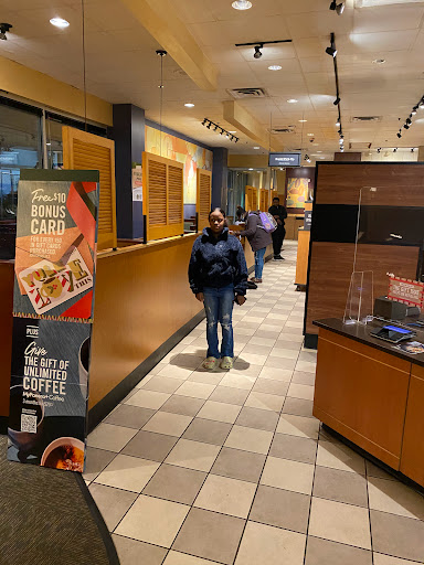 Shopping Mall «Essex Green Shopping Center», reviews and photos, 495 Prospect Ave, West Orange, NJ 07052, USA