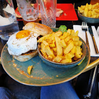 Hamburger du CORNER CAFE à Paris - n°5