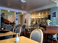Atmosphère du Restaurant Un piano dans la théière à La Rochelle - n°14