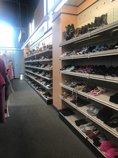 Thrift Store «St. Vincent De Paul Thrift Store», reviews and photos, 13986 Manchester Rd, Ballwin, MO 63011, USA