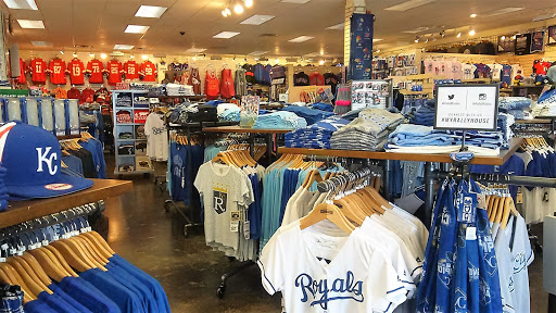 Sportswear Store «Kansas Sampler/Rally House Mission», reviews and photos, 6858 Johnson Dr, Mission, KS 66202, USA