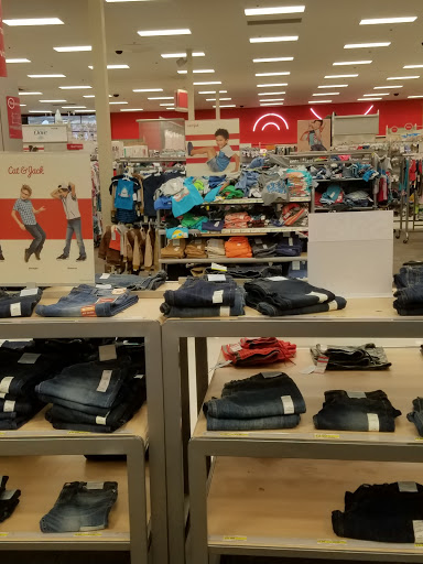 Department Store «Target», reviews and photos, 3900 Sisk Rd, Modesto, CA 95356, USA