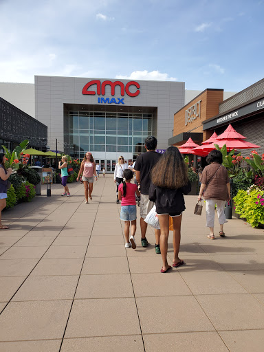 Shopping Mall «Oakbrook Center», reviews and photos, 100 Oakbrook Center, Oak Brook, IL 60523, USA