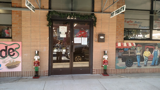 Grocery Store «Curb Market», reviews and photos, 221 N Church St, Hendersonville, NC 28792, USA