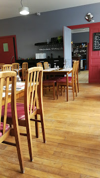 Atmosphère du Restaurant Auberge de la Sumène, Chez Marinette à Antignac - n°3