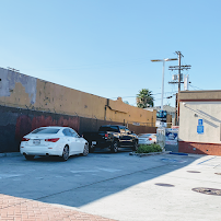 Car wash 76 - Photo 9 - Car repair in Los Angeles, CA, Los Angeles