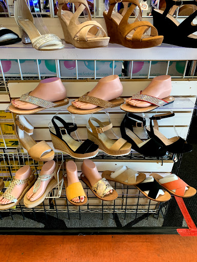 Discount Store «Rialto Discount Mall», reviews and photos, 463 E Foothill Blvd, Rialto, CA 92376, USA