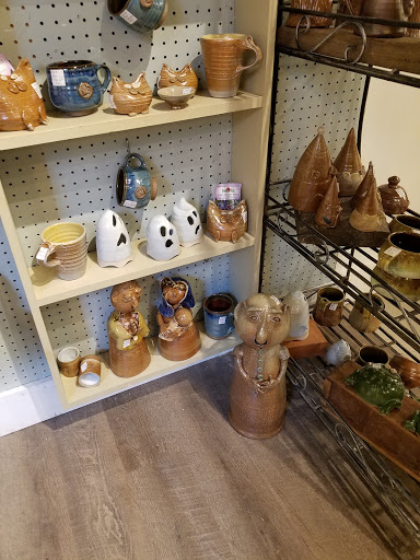 Shopping Mall «West End Garage, Cape May», reviews and photos, 484 W Perry St, Cape May, NJ 08204, USA