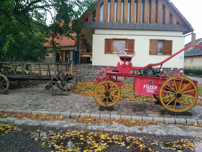 Vár Büfé - Kocsma