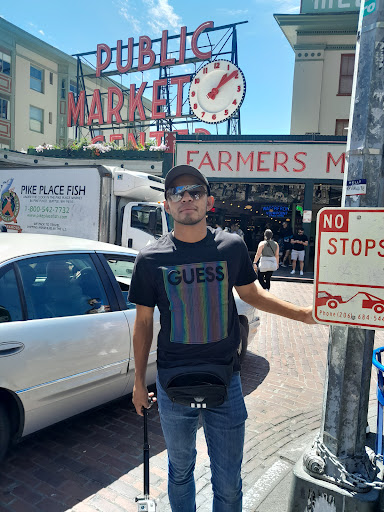 Tourist Attraction «Rachel the Piggy Bank», reviews and photos, Pike St, Seattle, WA 98101, USA