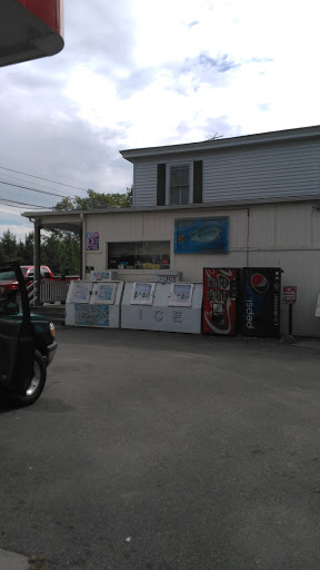 Grocery Store «B & L Country Store», reviews and photos, 1205 Fredericks Hall Rd, Bumpass, VA 23024, USA