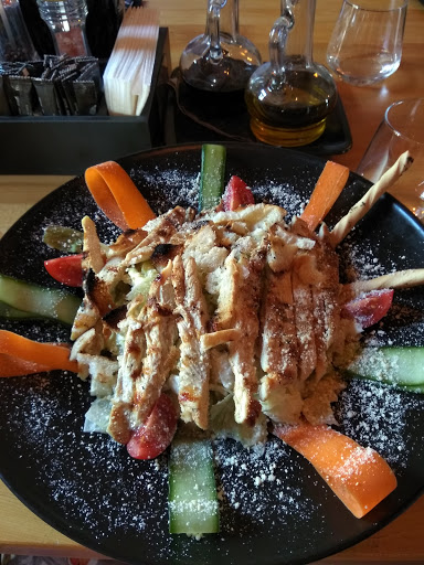 Iva Gastro Bar & Sushi