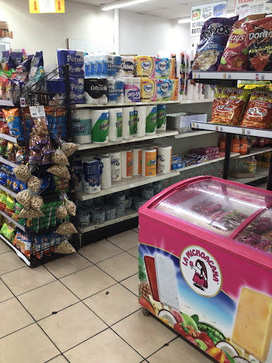 Grocery Store «Mundo Latino Grocery Store», reviews and photos, 13523 Montfort Pl, Dallas, TX 75240, USA