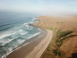 Hutchinson Beach'in fotoğrafı uzun koy ile birlikte