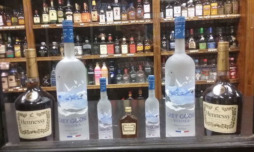 Liquor Store «Red Castle Liquor Store and Growler Filling Station», reviews and photos, 1200 S 1st St, Louisville, KY 40203, USA