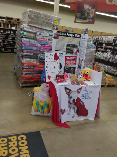 Pet Supply Store «Petco Animal Supplies», reviews and photos, 28400 Dequindre Rd, Warren, MI 48092, USA