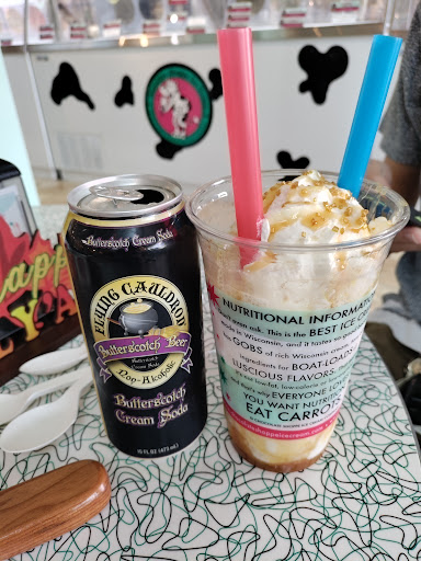 Book Store «Prime of Weirton (Weirton Book Company)», reviews and photos, 2200 Pennsylvania Ave, Weirton, WV 26062, USA