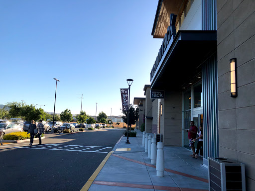 Department Store «Nordstrom Rack Persimmon Place», reviews and photos, 5300 Dublin Blvd, Dublin, CA 94568, USA