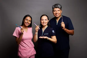 Clínica Bienestar Dental image