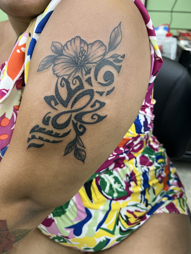 Explore ideas to fill in tattoo gaps, creative tattoo ideas in Honolulu, available at Sacred Art Tattoo Waikiki