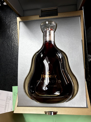 Liquor Store «19 Wine & Spirits», reviews and photos, 101 Verdae Blvd #190, Greenville, SC 29607, USA