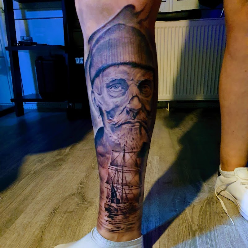 Tomek Art Tattoos