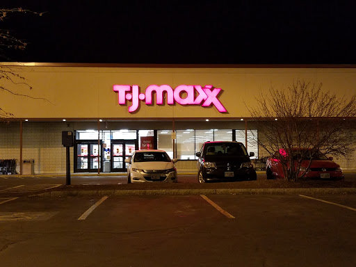 T.J. Maxx, 200 S Main St, West Lebanon, NH 03784, USA, 