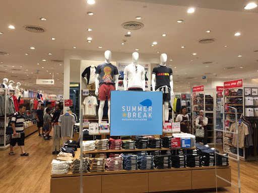 UNIQLO Fashion Island Store