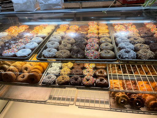 Donut Shop «Royal Donut Shop», reviews and photos, 1090 Burlingame Ave, Burlingame, CA 94010, USA