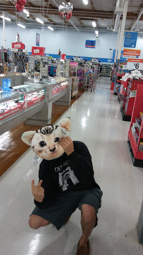 Discount Store «Walmart», reviews and photos, 1040 Green Acres Rd, Eugene, OR 97408, USA