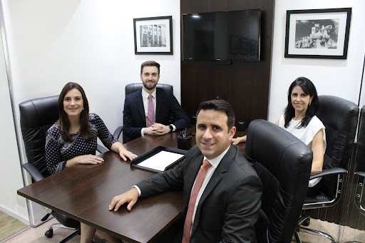 Logo da empresa - Comodaro & Fontana - Sociedade de Advogados