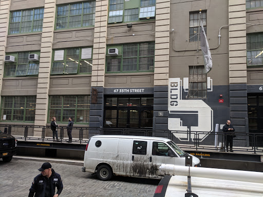 Wine Store «Moore Brothers Wine Company New York», reviews and photos, 51 35th St, Brooklyn, NY 11232, USA