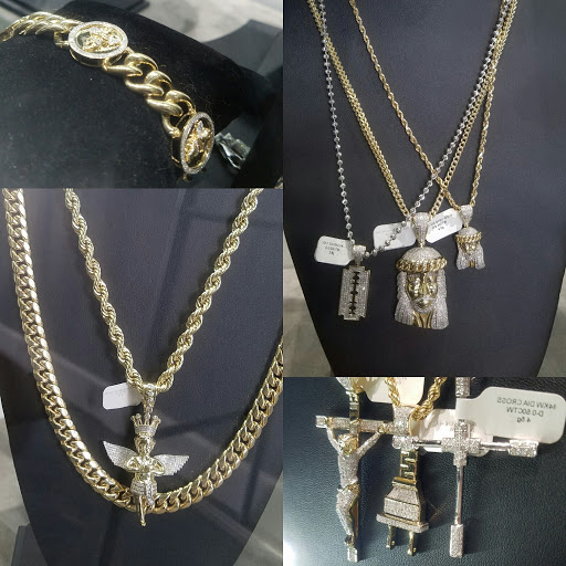Jeweler «Grillz & Jewelry by DeLux Designs Jewelers», reviews and photos, 930 N Federal Hwy, Hollywood, FL 33020, USA