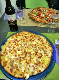 Plats et boissons du Pizzas à emporter Pizz'Mano à Puymoyen - n°11