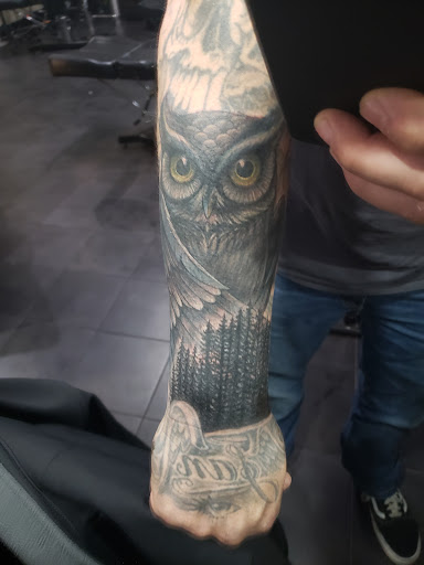 Tattoo Shop «Syndicate Tattoo», reviews and photos, 4010 Grass Valley Hwy, Auburn, CA 95602, USA