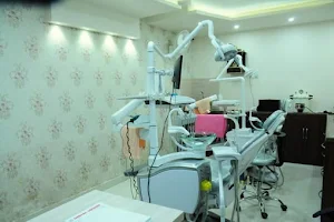 Dental Square A Family Dental Clinic: Best Dental clinic in Bhopal| Best Dental clinic near me| Best dentist in Bhopal| image