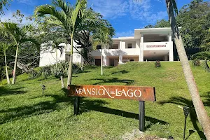 Mansion del Lago image