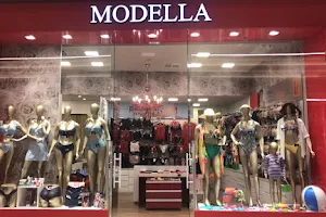 Modella Moda Íntima image